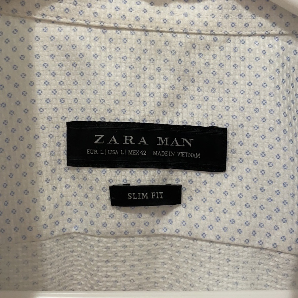 Slim Fit - Picture 3 of 3